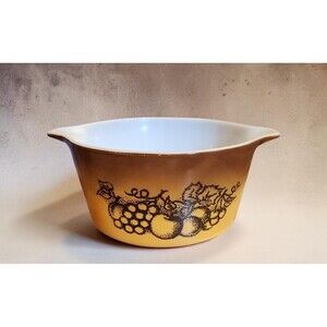Vintage 70s Pyrex #473 Old Orchard 1qt. Round Casserole Dish Brown with Fruit